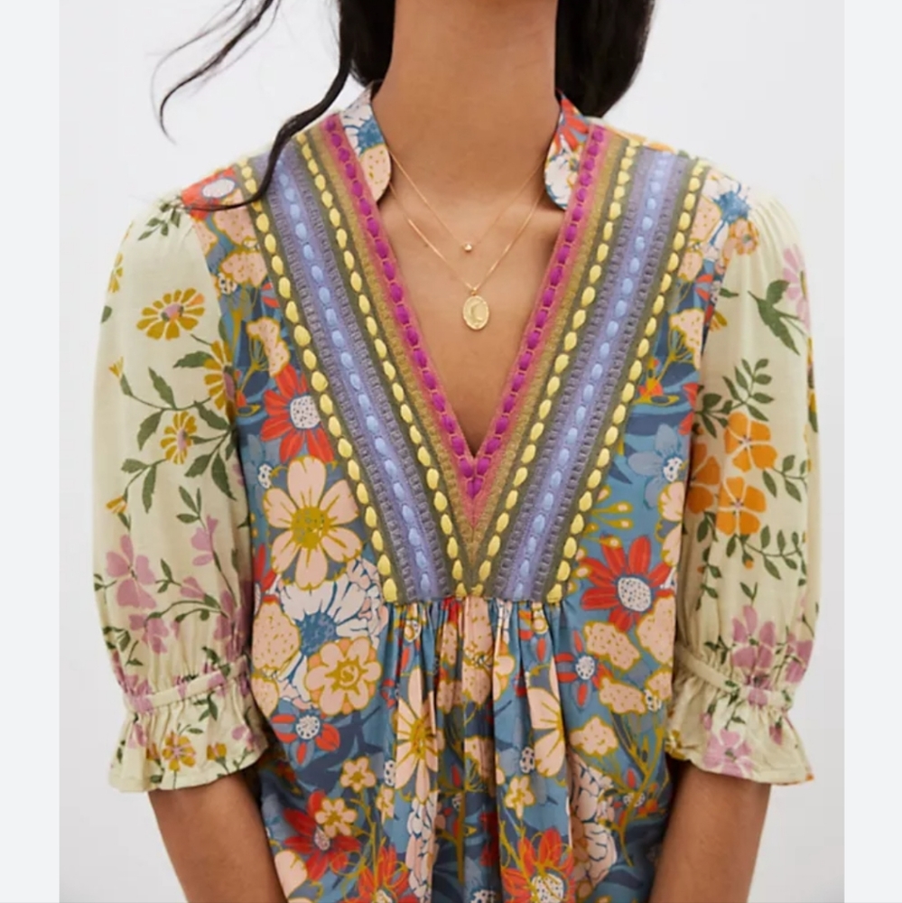 Anthropologie Blank London Xsmall Multicolor Floral V-Neck Embroidered Blouse